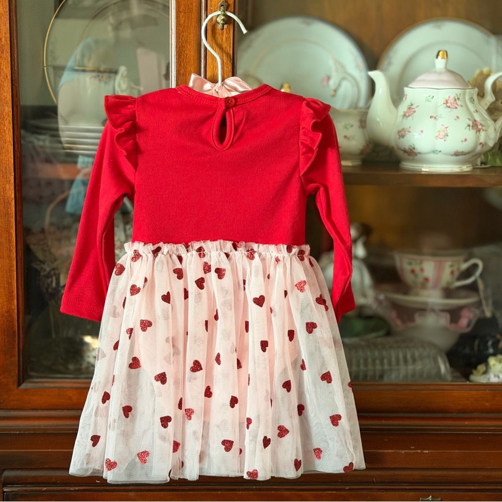 Cute Baby Girl Outfit with Red Tulle Heart Dress, White Socks and red headband - Picture 7 of 10